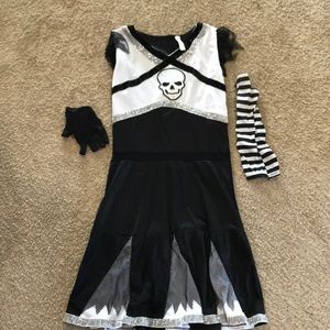Gothic cheer leader costume. Girls large.